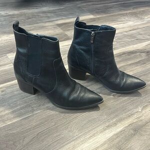 Franco Sarto Black Heeled Boots!